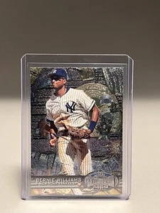 1997 Metal Universe Bernie Williams #125 - Picture 1 of 2