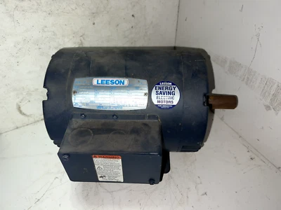 113256.00 Leeson  1.5 hp MOTOR 1 ½ HP 1725 RPM 56HZ Frame 208-230 Volts - Image 1 of 2