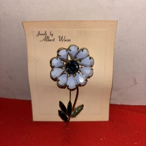 Weiss Mid-Century Flower Brooch. Milk-glass and Rhinestones-On Original Card - Picture 1 of 4