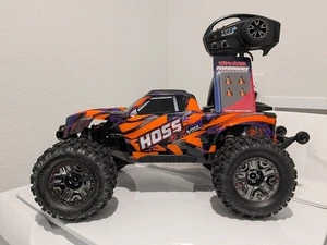 NEW Traxxas Hoss 4x4 VXL 3S #90076-4-ORNG - Battery Not included - Picture 1 of 7