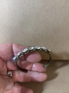 Sorelli Bronze Metal Riveting Romance Cuff Bracelet Swarofski Crystals - Imagen 1 de 7