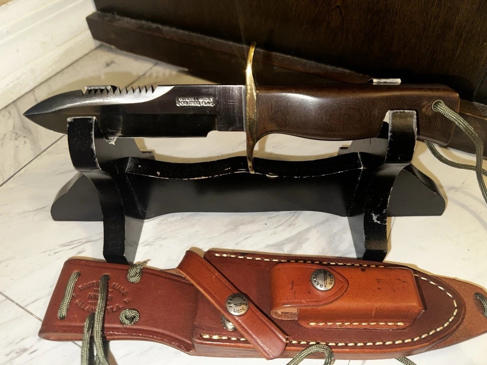 Cuchillos Hechos Randall Modelo 15 Cuchillo de Aviador con Funda de Cuero Foto 1 de 4