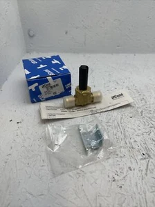 CASTEL 1064/4S Solenoid Valve 1/2” Flare - Picture 1 of 4