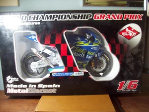 1/6 GUILOY 16241 HONDA RC 211V 2003 MOTO GP #74 DAIJIRO KATO - Imagen 1 de 7