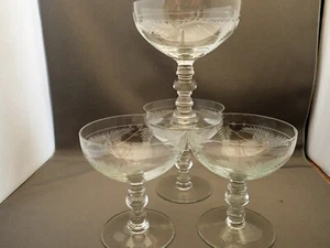 4 Vintage Fern & Dot Elegantly Cut Crystal Tall Sherbet Champagnes Glasses - Picture 1 of 5