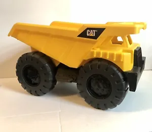 Toy State Caterpillar CAT Tough Tracks Construction Crew Dump Truck Toys - Picture 1 of 10
