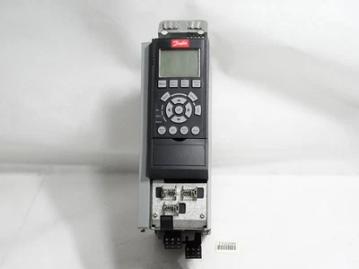 Danfoss VLT Automation Drive 131B0037 1.5kW FC-302P1K5T5E20H1 Frequenzumrichter - Bild 1 von 4