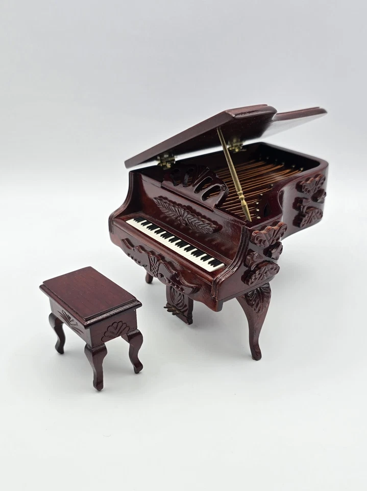 Casa de muñecas miniaturas caoba piano de cola y taburete escala 1:12 cuerda caja de música Foto 1 de 4