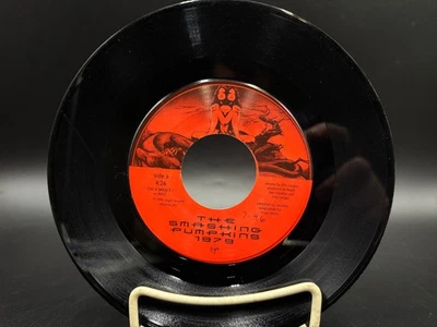 The Smashing Pumpkins, 1979 / Bullet With Butterfly Wings, 45 single, tested - Image 1 of 2