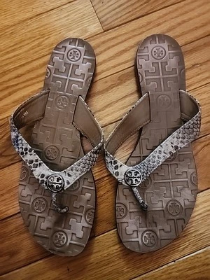 Sandalia Chanclas Tory Burch Thora Estampado Serpiente Cuero Beige/Marrón Talla 8/GUC Foto 1 de 4