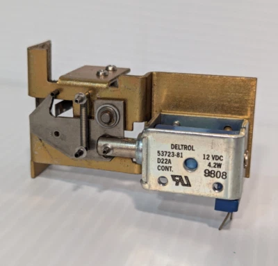 Deltrol 53723-81 Solenoid Assembly, D22A Series, Continuous Duty, Mount, Spring - Image 1 of 4