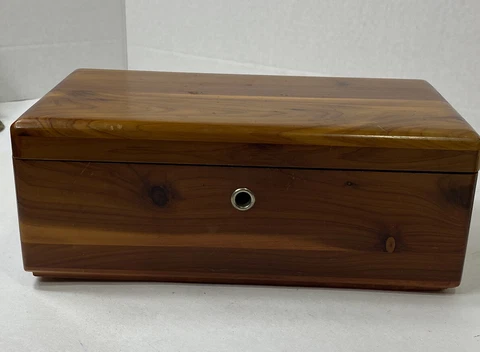 Vtg LANE Small Hope Cedar Chest Wooden Jewelry Trinket Box Made n USA 9”x5”x3.5” Cover