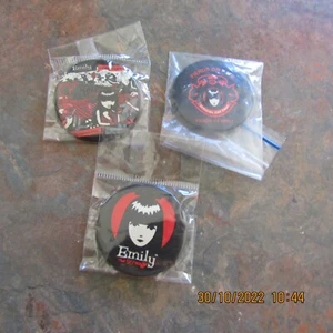 Emily The Strange Pins X 3 Goth Punk (LOT 6) - Picture 1 of 6