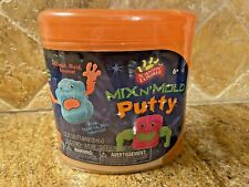 Monster Molds Scientific Explorer Mix n' Mold Putty Stretch Mold  Bounce  6+ NEW