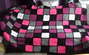 Granny Squaresdecke, Kuscheldecke, Tagesdecke, Decke 2,10x1,45(3) - Bild 1 von 1