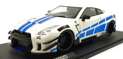 Solido 1/18 Scale Diecast S1805816 2024 Nissan GT-R (R35) w LBWK Body Kit Type 2 - Image 1 of 4