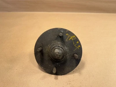 Conjunto original de cubo de roda dianteira Triumph TR3 TR4 TR6 - Imagem 1 de 4