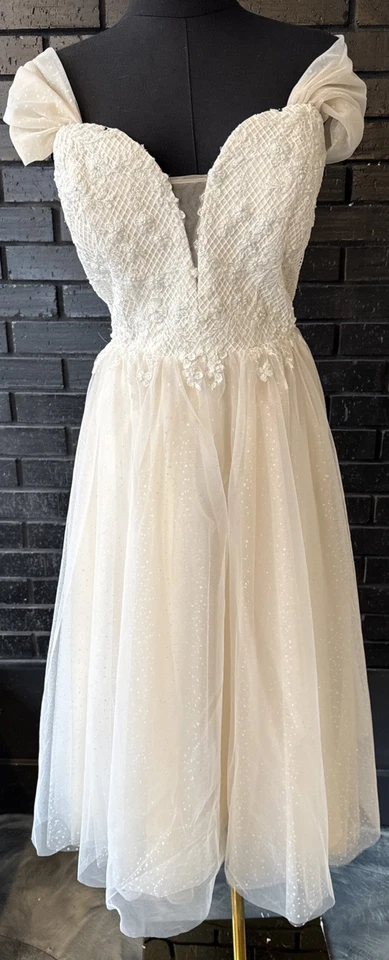 Tea Length, Reception, Beach, Glitter, Pearl, Size 10, Tania Olsen - Image 1 of 4