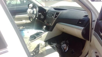 Manija de puerta exterior delantera derecha usada se adapta a: Subaru Legacy 2011 puerta de montaje para Foto 1 de 4