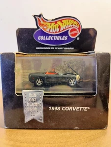 Hot Wheels Collectibles Black / Red Interior 1998 Corvette 1:64 Diecast w/Case - Picture 1 of 5