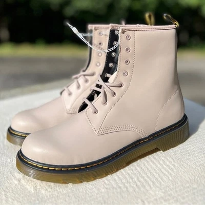 NEW Womens Size 7 Dr Martens Zavala Vintage Hydro Leather Lace Up Combat Boots - Image 1 of 4