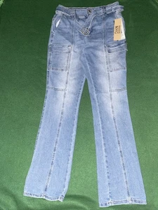 Madden NYC  Belted Bootcut Fit Jeans Size 6 Color Blue Médium Wash - Picture 1 of 15