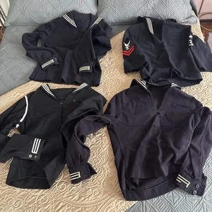 4 Original WW2 U.S. Navy Corpsmen Wool/Nylon Uniform Jumpers Small Size - Picture 1 of 12