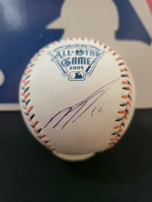 Oakland A's Miguel Tejada firmado autografiado 2005 Juego de Estrellas béisbol ASG MVP Foto 1 de 3