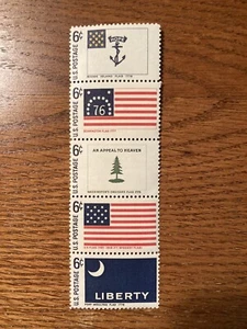 Strip of 5 U.S. Stamps featuring colonial flags - Picture 1 of 1
