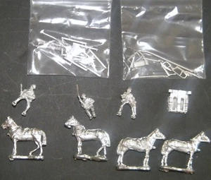 SHQ RV09 1/76 diecast equipo ruso de cuatro caballos de la Segunda Guerra Mundial, ajustador de armas y tres tripulantes - Imagen 1 de 1