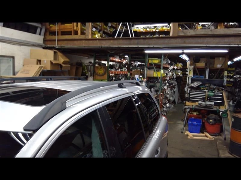 Portaequipajes izquierdo XC90 2003 2004 2005 2006 2008 2009 2010-2014 1171620 Foto 1 de 4