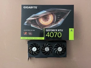 GIGABYTE GeForce RTX 4070 WINDFORCE OC 12GB GDDR6X Scheda Grafica - Foto 1 di 4