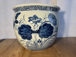 Vintage Chinese Blue&White Large Porcelain Pot - Picture 1 of 5
