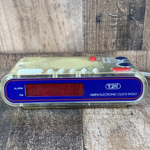 Vintage TOZAI AM/FM Electronic Clear Clock Radio Alarm 2233 T Cover