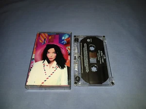 BJORK POST CASSETTE TAPE ALBUM - Picture 1 of 2