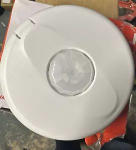 Legrand Wattstopper CI-355 PIR Ceiling Occupancy Sensor 360° White New - In box - Picture 1 of 2
