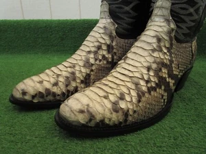 13 EE ⭐ VTG ⭐ COWTOWN ⭐ WHITE PYTHON ⭐ BACK CUT ⭐ RARE CUSTOM ⭐ WESTERN BOOTS - Picture 1 of 24