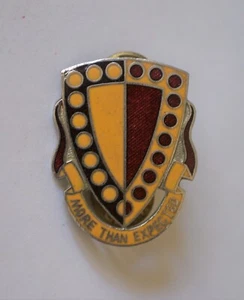 US Army 19th Maintenance Battalion DUI regimental crest - Picture 1 of 2