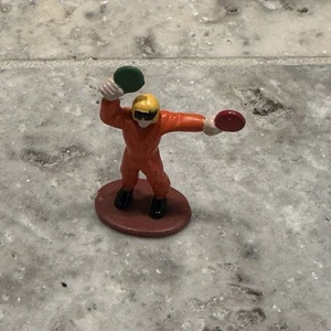 Micro Machines Ground Crew Everyday Hero Mini Figur Vintage  - Bild 1 von 3