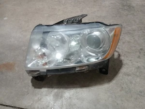 Jeep Grand Cherokee 2011 2012 2013 conductor izquierdo xenón faros HID sin Afs - Imagen 1 de 10