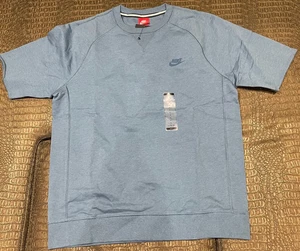 NIKE MEN'S SHORT SLEEVE BLUE SWEATSHIRT 833954-457 NEW - Picture 1 of 4