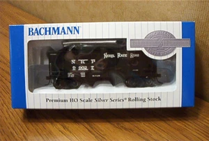 BACHMANN 55 Ton 2-Bay USRA Outside Braced Hopper w/Load Nickel Plate Road #19511 - Picture 1 of 3