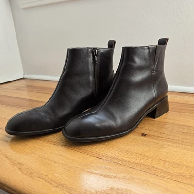Talbots Dark Brown Leather Ankle Boot Square Toe Side Zip 6 1/2B. - Image 1 of 4