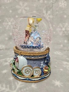 Disney Cinderella Musical Water Globe "So This Is Love" - Picture 1 of 6