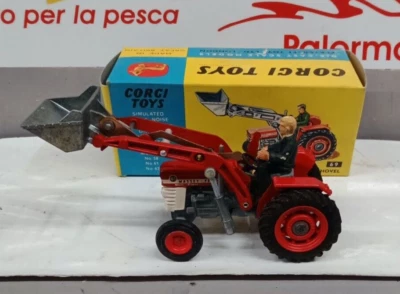 CORGI TOYS 1/43 MASSEY-FERGUSON 165 TRACTOR WHITE SHOVEL    ITEM 69   VINTAGE - Immagine 1 di 4
