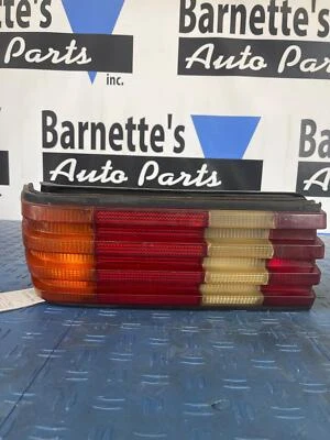 81-87 MERCEDES 300D Tail Light Assembly Left 126 Typ (300sd) Lh Oe# 1268201164l — 第 1/4 张图片