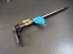 SUZUKI GT250 1976 25510-18000 ARM GEARSHIFT 10790 - Imagen 1 de 4
