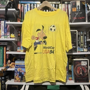 Vintage 90s 1994 FIFA World Cup USA Dog Mascot T Shirt Size M Football Soccer - Picture 1 of 6