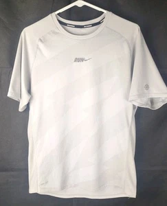 Nike Running Shirt Mens M Medium Dri-Fit Gray Reflective Crew Neck Mesh Grey - Picture 1 of 11