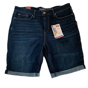 Neu mit Etikett Signature Levi Strauss Damenshorts Größe 16 W35 Bermuda dunkle Waschung Denim - Bild 1 von 9